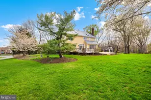 9849 S Park Cir, Fairfax Station, VA 22039 - Photo 2