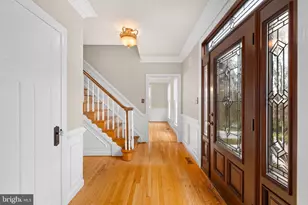 9849 S Park Cir, Fairfax Station, VA 22039 - Photo 4