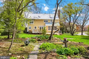 9849 S Park Cir, Fairfax Station, VA 22039 - Photo 20