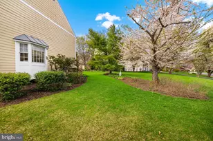 9849 S Park Cir, Fairfax Station, VA 22039 - Photo 10