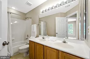 2035 Madrillon Springs Ct, Vienna, VA 22182 - Photo 24