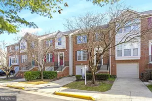 2035 Madrillon Springs Ct, Vienna, VA 22182 - Photo 2