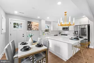 6402 Pioneer Dr, Springfield, VA 22150 - Photo 6