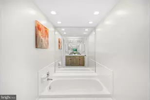 1446 Laurel Hill Rd, Vienna, VA 22182 - Photo 20