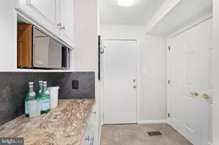 1446 Laurel Hill Rd, Vienna, VA 22182 - Photo 8