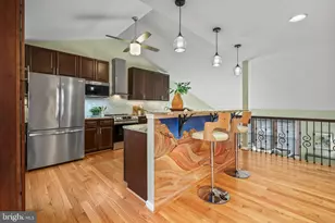 7580 Woodstown Dr, Springfield, VA 22153 - Photo 10