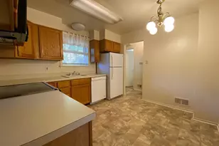 6731 Bellamy Ave, Springfield, VA 22152 - Photo 8