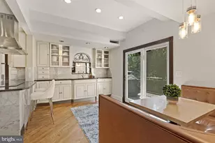 2730 Oak Valley Dr, Vienna, VA 22181 - Photo 12
