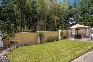 2730 Oak Valley Dr, Vienna, VA 22181 - Photo 4