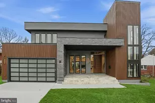 6910 Bright Ave, McLean, VA 22101 - Photo 1