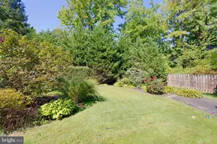 1136 Arcturus Ln, Alexandria, VA 22308 - Photo 32