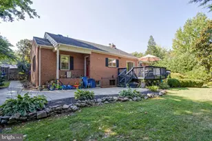 1136 Arcturus Ln, Alexandria, VA 22308 - Photo 30