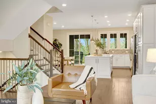 9283 Wood Violet Ct, Fairfax, VA 22031 - Photo 10