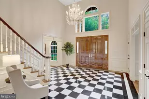 8014 Greenwich Woods Dr, McLean, VA 22102 - Photo 6