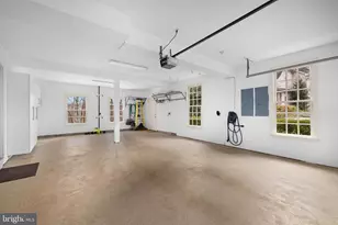 909 Douglass Dr, McLean, VA 22101 - Photo 24