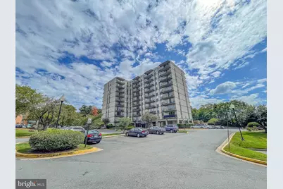 3245 Rio Drive #610, Falls Church, VA 22041 - Photo 2