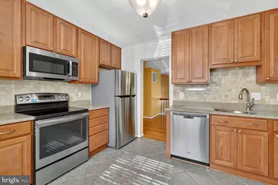 5654 Ridge View Drive, Alexandria, VA 22310 - Photo 6