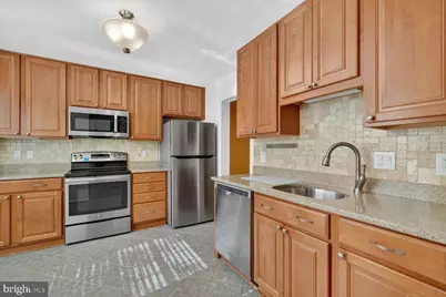 5654 Ridge View Drive, Alexandria, VA 22310 - Photo 4