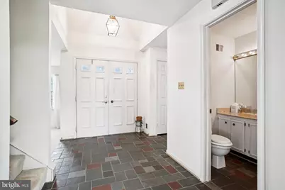 9007 Edgepark Road, Vienna, VA 22182 - Photo 32