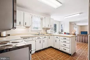 9007 Edgepark Rd, Vienna, VA 22182 - Photo 18