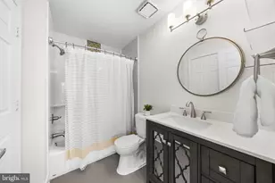 12014 Golf Ridge Ct, Fairfax, VA 22033 - Photo 16