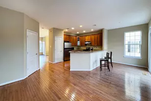 12652 Heron Ridge Dr, Fairfax, VA 22030 - Photo 10