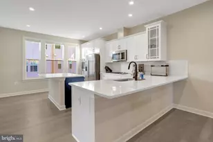 7282 Nittany Ln, Alexandria, VA 22306 - Photo 2