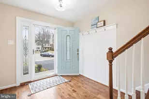 9820 Westwood Manor Ct, Burke, VA 22015 - Photo 6