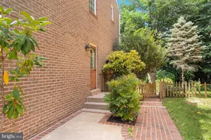 1250 Pine Hill Rd, McLean, VA 22101 - Photo 4