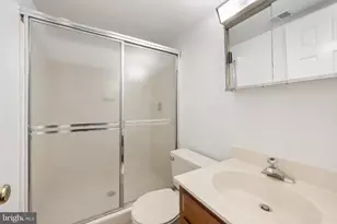 1250 Pine Hill Rd, McLean, VA 22101 - Photo 32