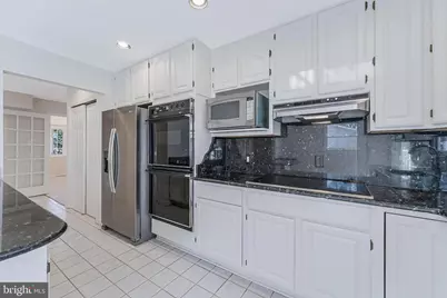 13130 Pavilion Lane, Fairfax, VA 22033 - Photo 24