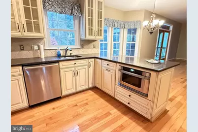 15292 Surrey House Way, Centreville, VA 20120 - Photo 8