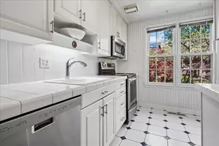 6315 Olde Towne Ct, Alexandria, VA 22307 - Photo 4