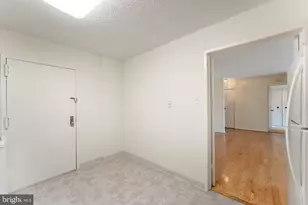 1800 Old Meadow Rd, McLean, VA 22102 - Photo 24