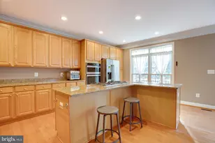 5410 Pachysandra Ln, Centreville, VA 20120 - Photo 16