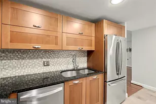 2451 Midtown Ave, Alexandria, VA 22303 - Photo 8