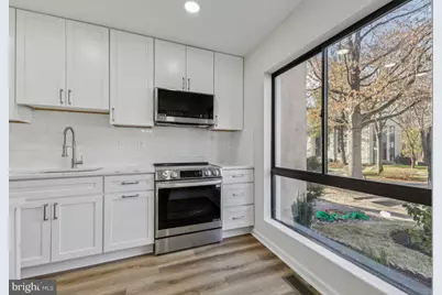 11931 Barrel Cooper Court, Reston, VA 20191 - Photo 6