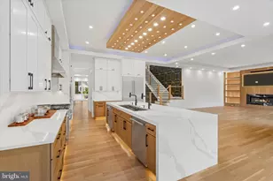 1832 Pimmit Dr, Falls Church, VA 22043 - Photo 2