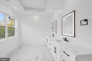 1832 Pimmit Dr, Falls Church, VA 22043 - Photo 16