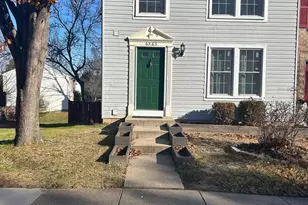 6363 Generals Ct, Centreville, VA 20121 - Photo 2