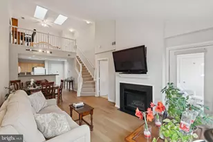 12000 Market St, Reston, VA 20190 - Photo 6
