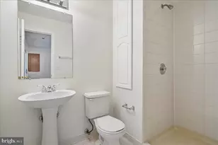 1711 Blue Flint Ct, Reston, VA 20190 - Photo 20