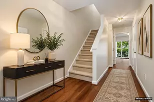 1711 Blue Flint Ct, Reston, VA 20190 - Photo 2