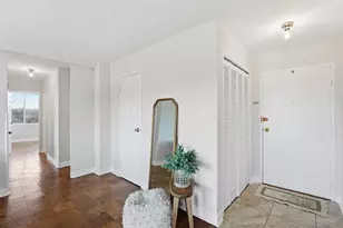 6621 Wakefield Dr, Alexandria, VA 22307 - Photo 4