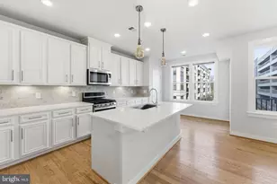 13331 Launders St, Herndon, VA 20171 - Photo 8