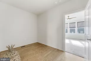 13331 Launders St, Herndon, VA 20171 - Photo 22