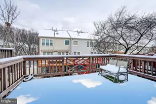 9572 Lagersfield Cir, Vienna, VA 22181 - Photo 16