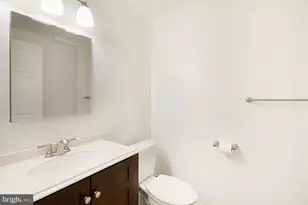 14701 Winterfield Ct, Centreville, VA 20120 - Photo 40