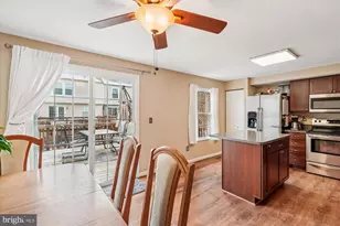 14701 Winterfield Ct, Centreville, VA 20120 - Photo 14