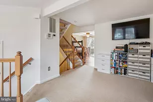 14701 Winterfield Ct, Centreville, VA 20120 - Photo 8